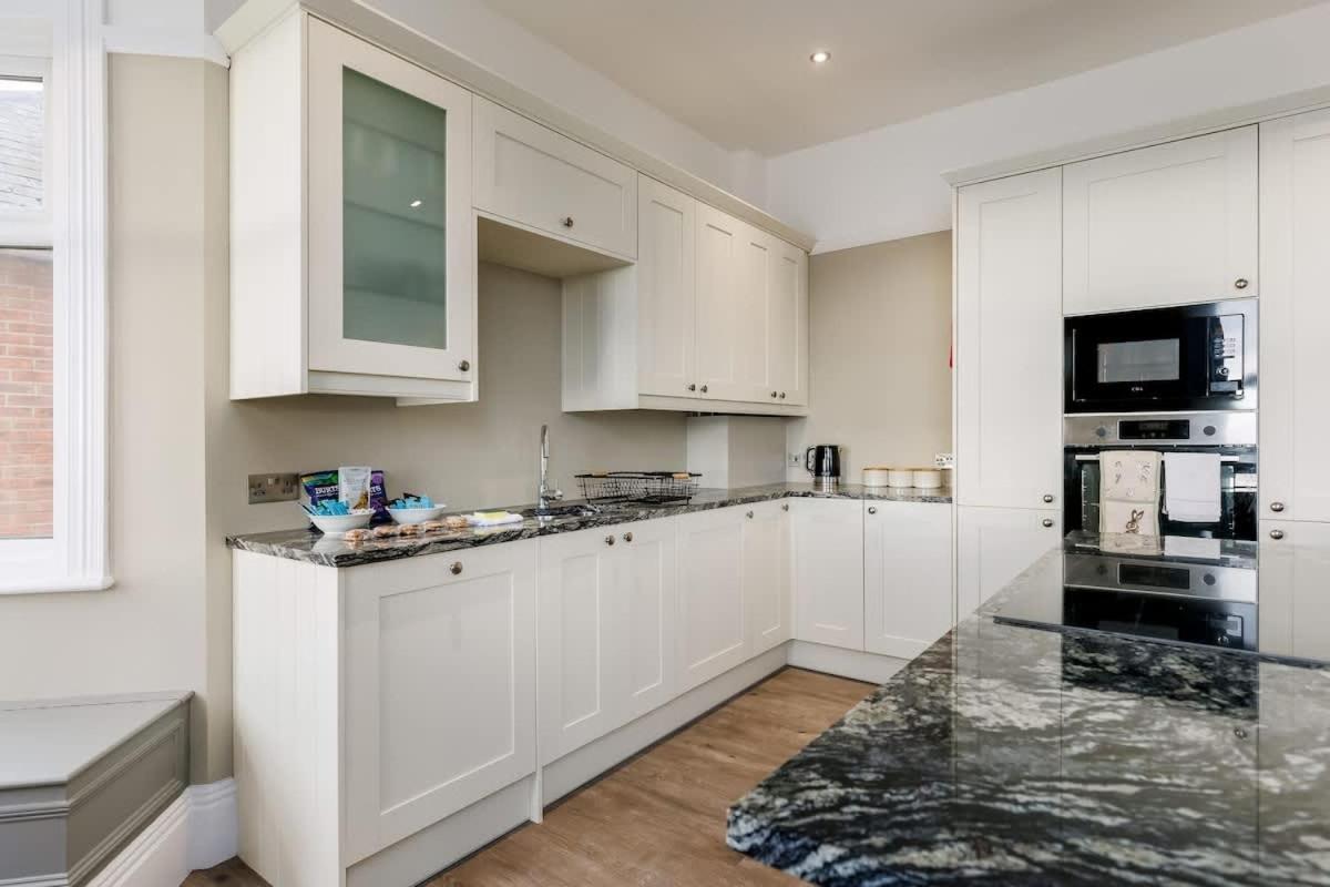 Park Lake View Poole Εξωτερικό φωτογραφία